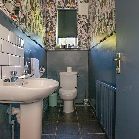 Feriehus Charming 3bd Oasis 3 Min Walk From Beach Front! Dublin
