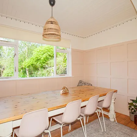 Charming 3bd Oasis 3 Min Walk From Beach Front! Сasa de vacaciones Dublín