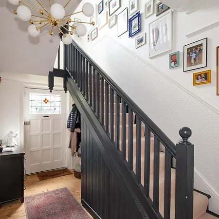 Charming 3bd Oasis 3 Min Walk From Beach Front! Сasa de vacaciones Dublín